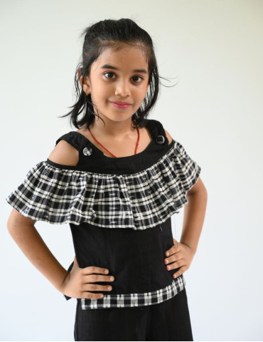 Sarara (Handloom) Black White