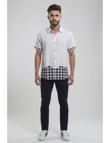 Men Handloom Black And White Checkered Pattern Designer Half Sleeve Shirt