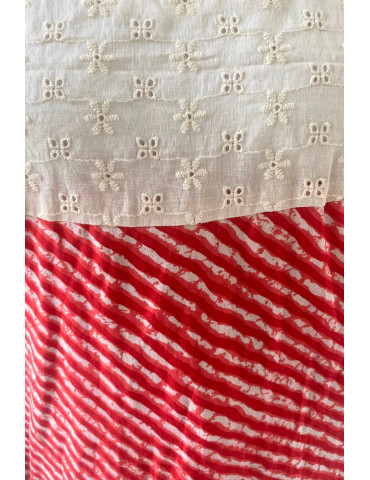 Red Off White Lehriya Print Cotton Sleeveless Kurti