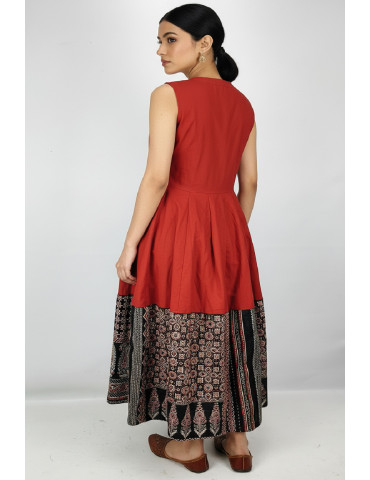 Women Maroon Black Ajrakh Printed Contrast Panel Kurta