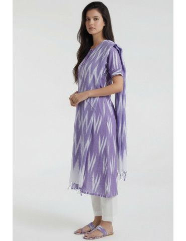 Women Lavender Off White Cotton Ikat Geometric kurta with dupatta