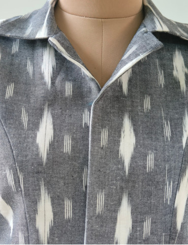 YAMINI Ikat Designer Short Grey Waistcoat/Jacket