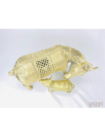 Dhokra Craft - Cow and Standing Calf