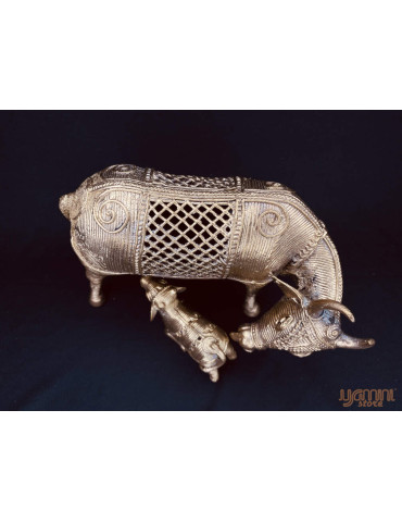 Dhokra Craft - Cow with Sitting Calf