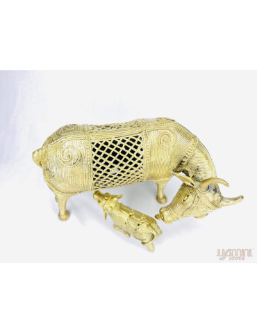 Dhokra Craft - Cow with Sitting Calf