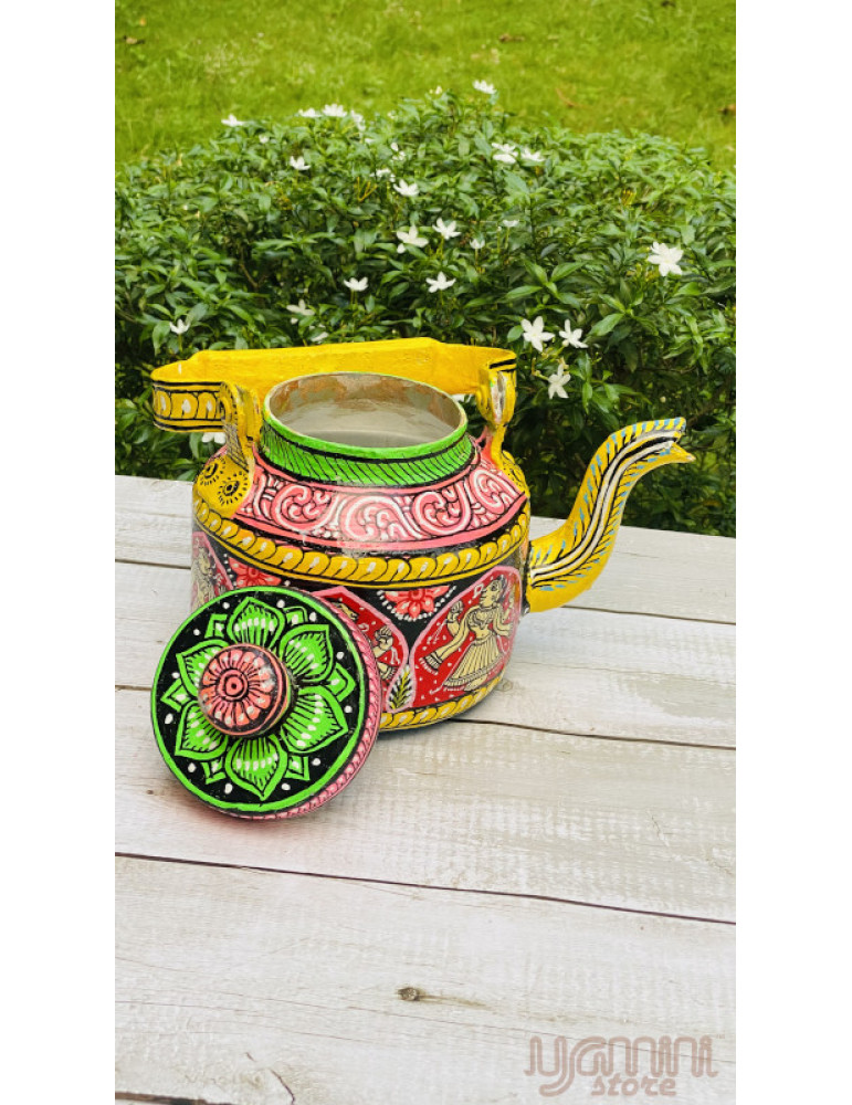 Painted Pattachitra Kettle with Patta Paste Design : Figurine